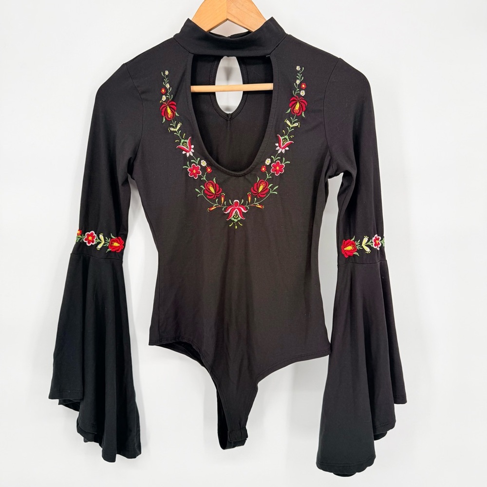 Boho Floral Embroidered Bodysuit Small S Bell Sleeve Hippie Festival WhimsiGoth - Picture 3 of 16
